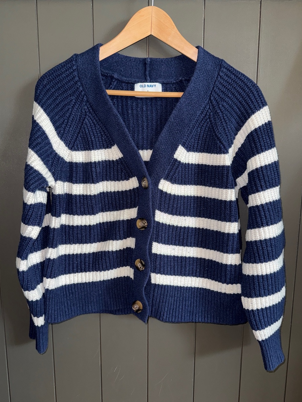 Old Navy women’s navy and white striped cardigan Size M like new